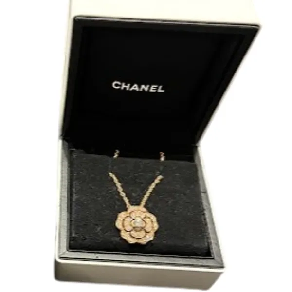 Chanel Camélia