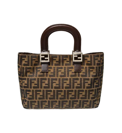Fendi <br>收購